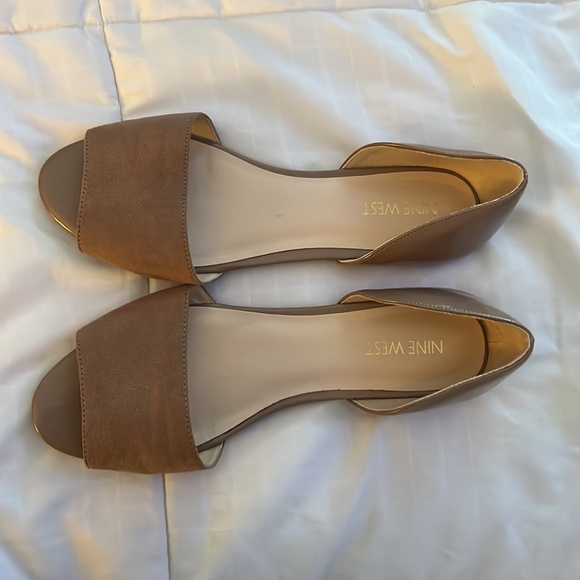 Nice west slip ons with a peep toe. Beige - Picture 3 of 3